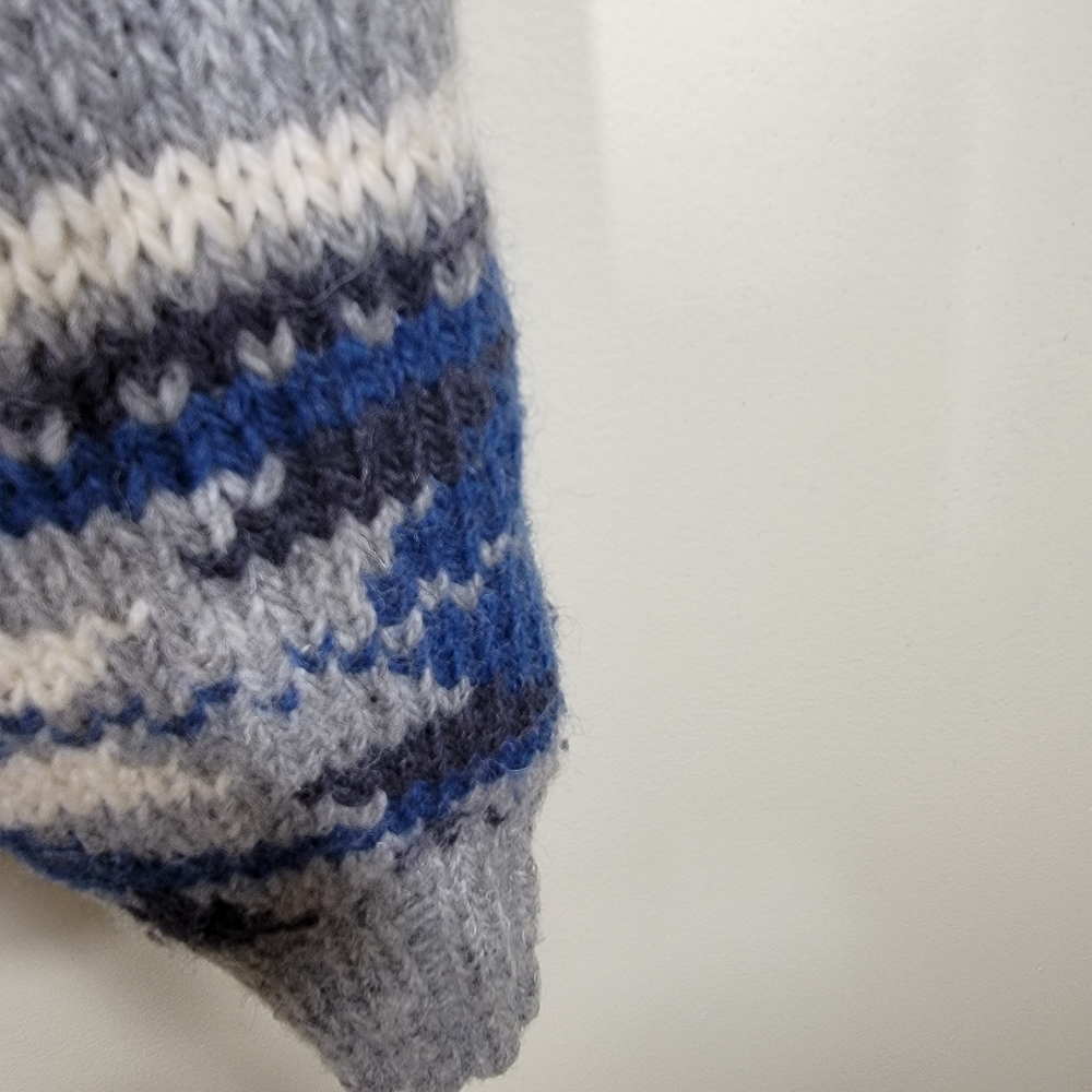 Vintage Woolrich patterned sweater blue grey 100% wool men's small - Picture 4 of 5